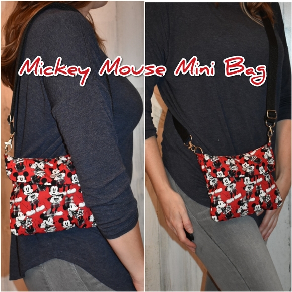 Mickey Mouse Convertible shoulder crossbody bag - Picture 2 of 8